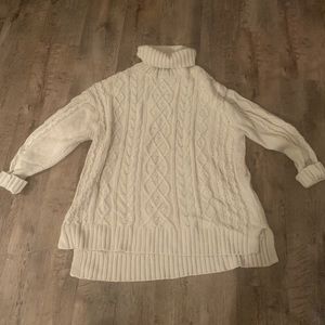 Tuckernuck Cableknit Turtleneck - Large
